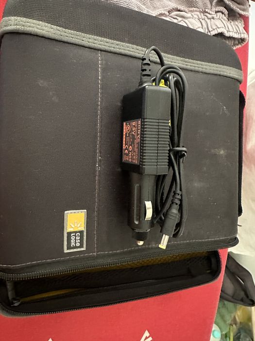 Dvd portatil com carregador de isqueiro