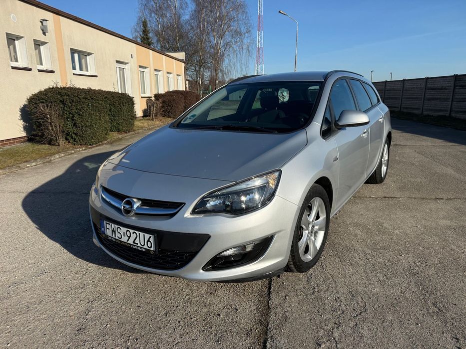 Opel Astra dynamiczna, zadbana, dobrze wyposażona