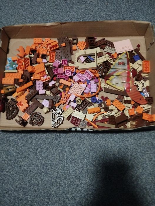 Mix klocków LEGO 0.35 kg brąz,pom,róż,kremowy