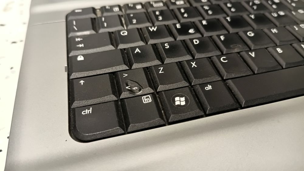 Laptop HP Compaq 6720s 3GB RAM  C2D T5270. 250GB SSD