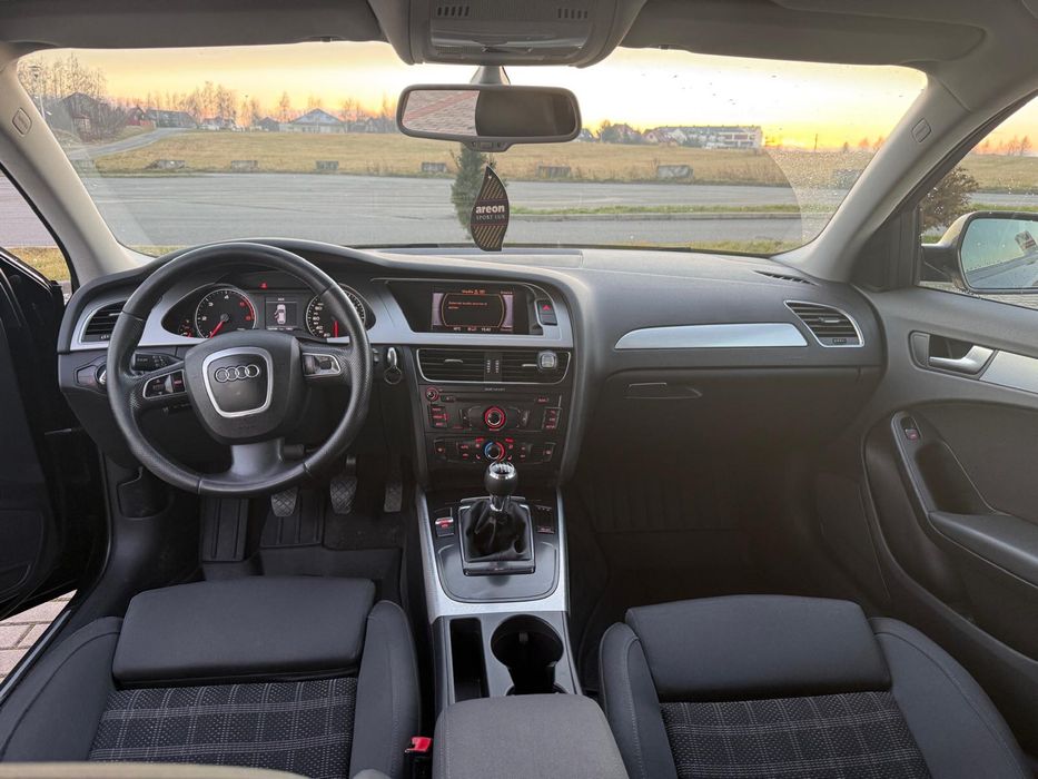 Audi a4 2.0 tdi Ledy Navi Alu Pdc Bdb Stan Serwisowana Okazja Cenowa