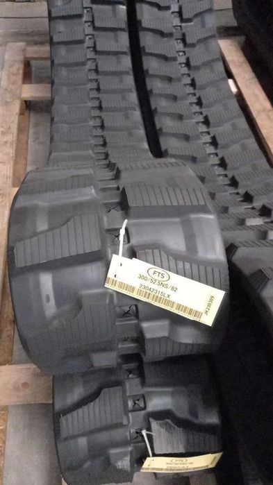 Гумова гусениця 300х52,5х82N   300/52.5/82N