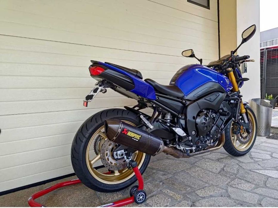 Yamaha FZ8  (impecável)