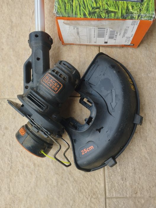 Roçadora Black+Decker 450W – Usada em Bom Estado