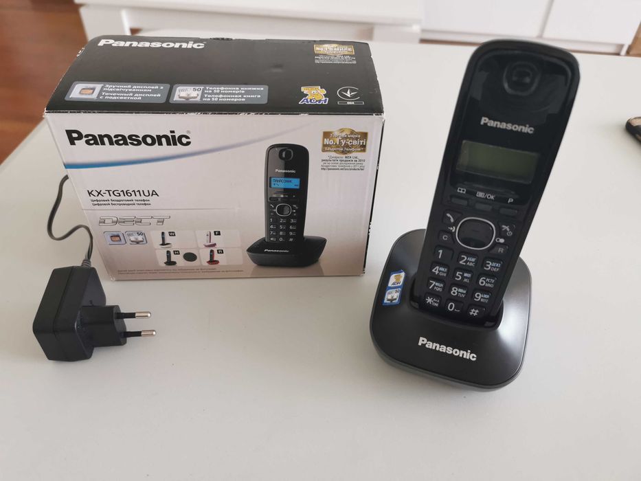 Радіотелефон DECT Panasonic KX-TG1611UAR Black