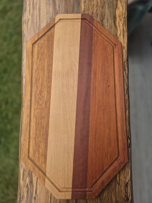 Tábua de Corte Artesanal em Madeiras Nobres 61,5x33 cm