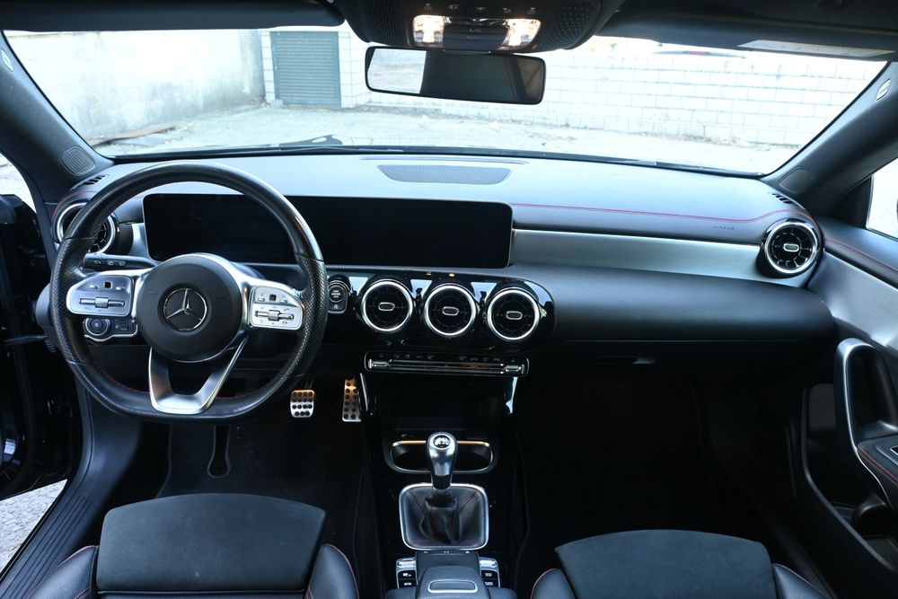 MERCEDES CLA 180d Shooting Break AMG Line — photo 2