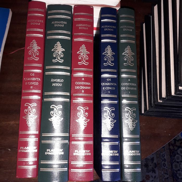Alexande Dumas=5 conjunto= julie Verne