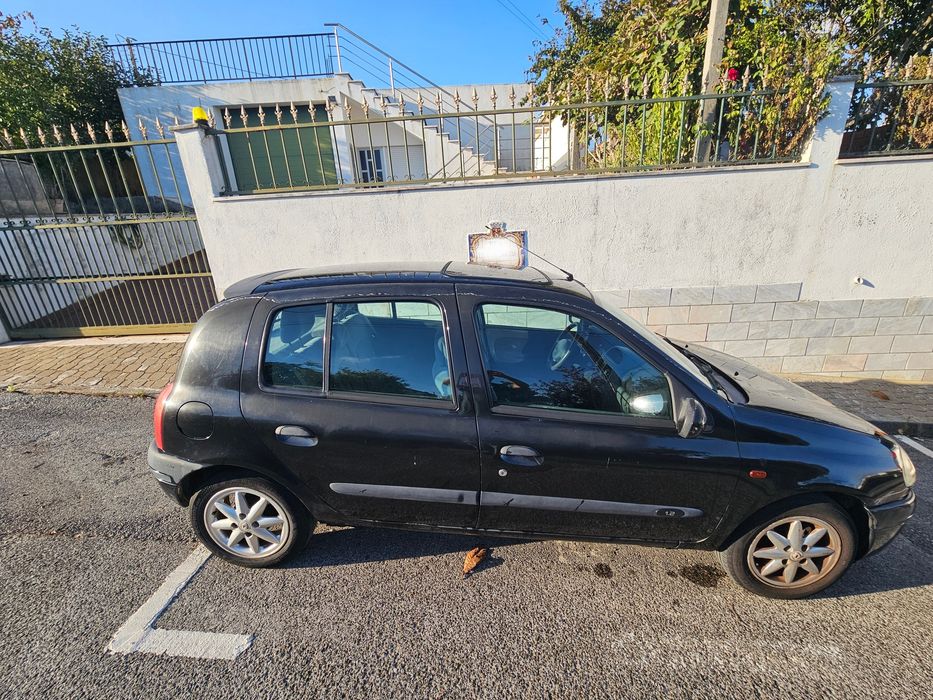 Renault Clio 8/2000