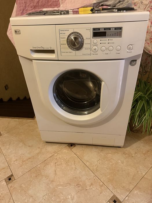 Пральна машинка LG