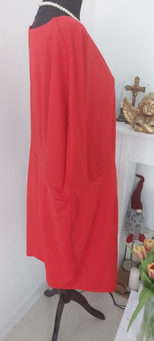 Polecam piękną sukienka na ważne uroczystosci