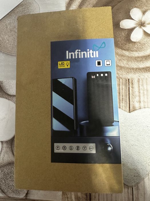 Павербанк Infinitii 50000mAh-4 кабелі,LED-ліхтар иа дісплей