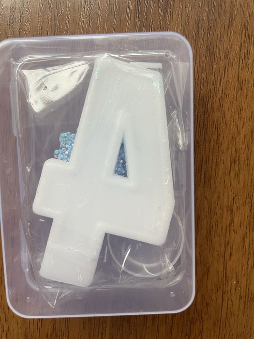 Свічка 4 з Ельзою