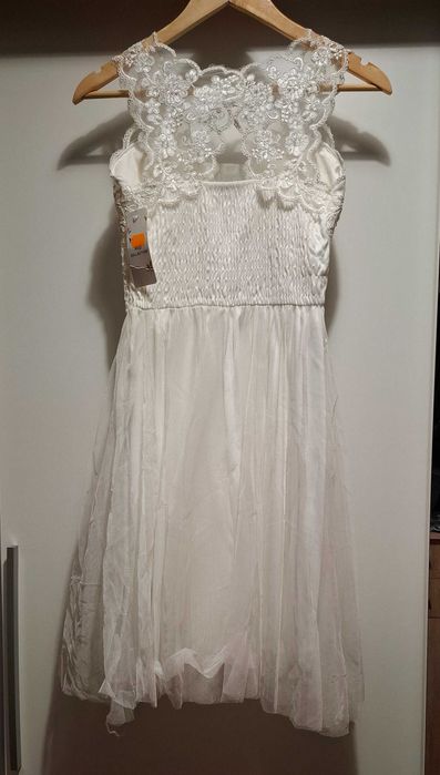 NOWA piękna biała sukienka na każdą okazję