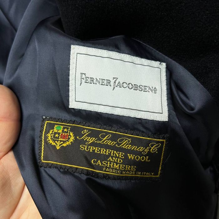 Преміальне двобортне пальто hugo boss