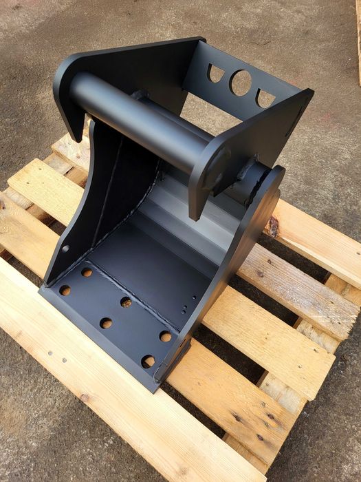 Łyżka kopiąca 25cm pasująca do mini koparki JCB 8014/8015/8016/8018/17