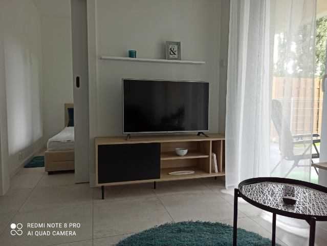 Mały apartamencik z ogródkiem