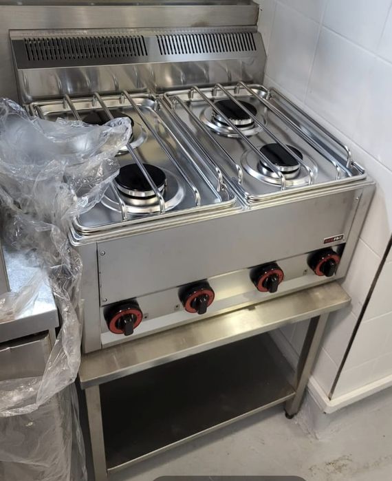 Fogão à gás 4 bocas + bancada base inox