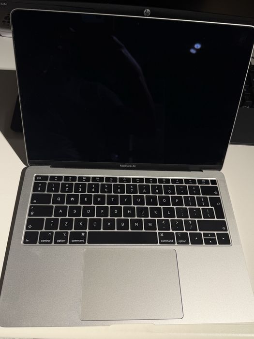 Apple MacBook Air 13-calo  A1932