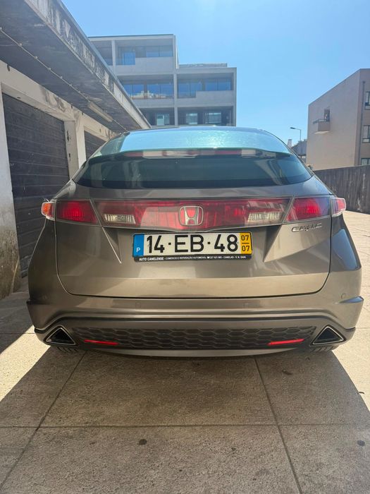 Honda Civic — fotografia 3