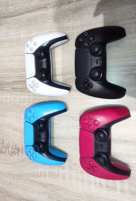 Pad PlayStation 5 z analogami TMR