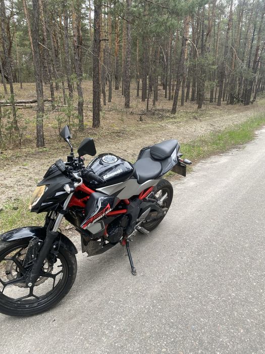 Kawasaki z250sl.