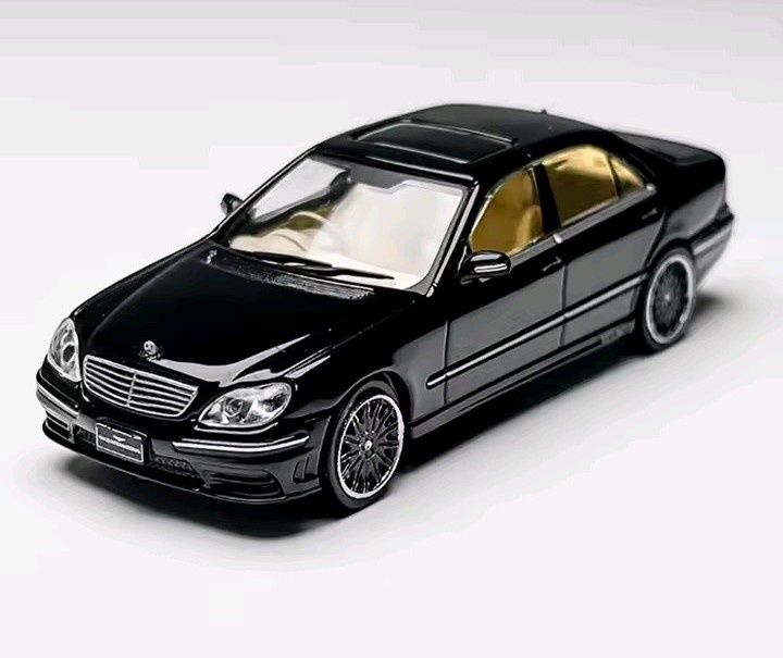 Машинка игрушка Mercedes s 55