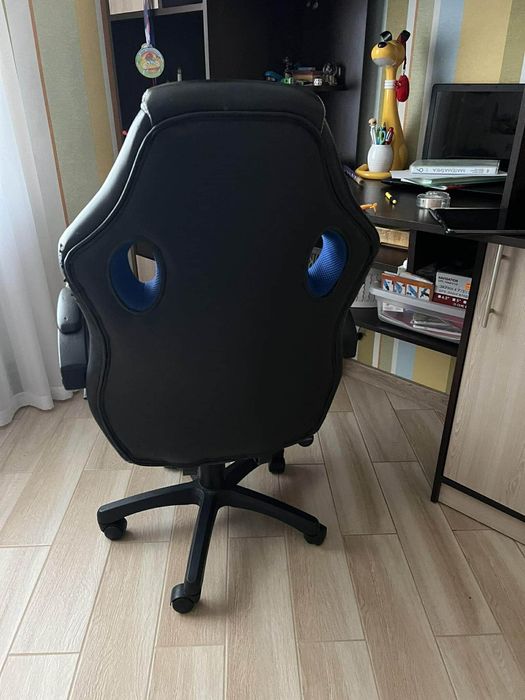 Продам крісло комп'ютерне