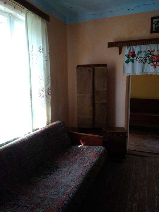 Продаж будинку з ВЕЛИКОЮ ділянкою за доступною ціною