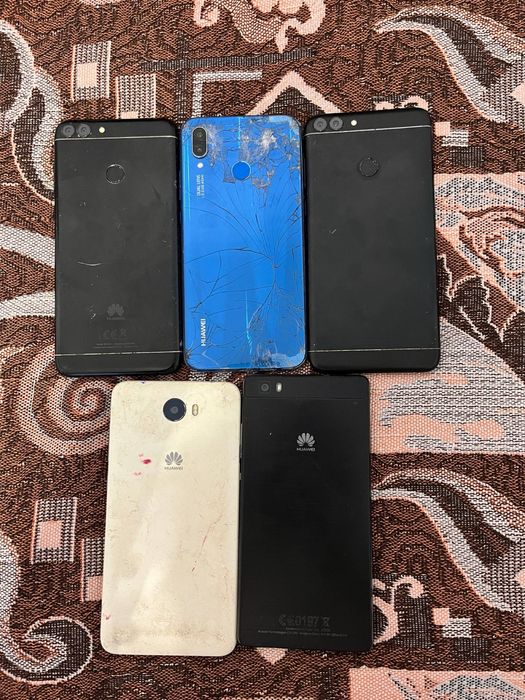 Смартфони робочі та на запчастини