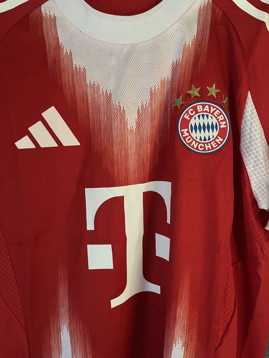 Комплект форми Баварія Мусіала сезон 25/26 Bayern Musiala 10