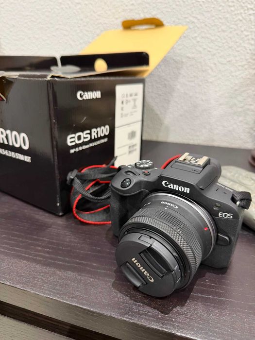 Vendo Camara Fotográfica Canon EOS R100