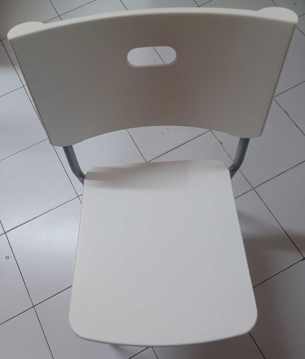 Cadeira metalica e pastico branca Ikea Herman