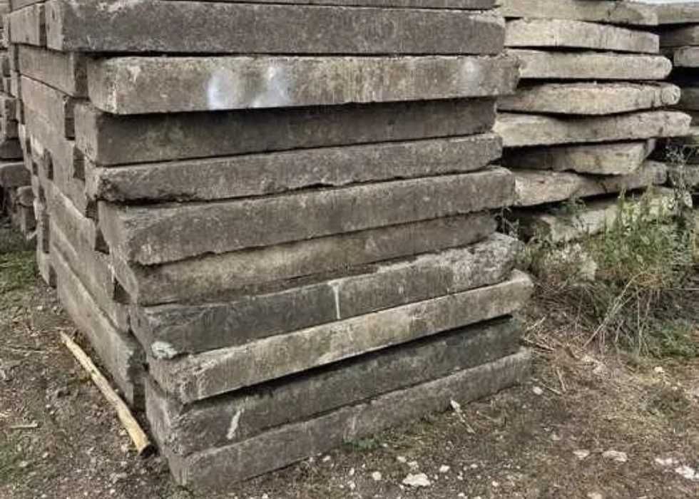 Аеродромна плита ПАГ-18 (1 сорт). Рівні петлі, без сколів.