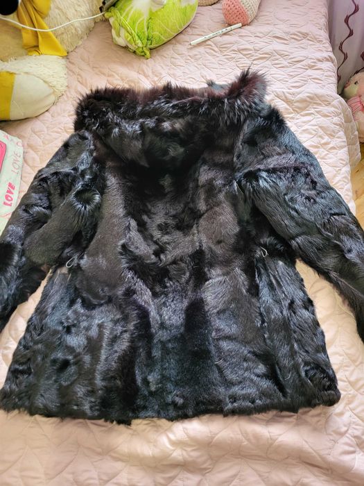 Продаю шуби, р. 48-50