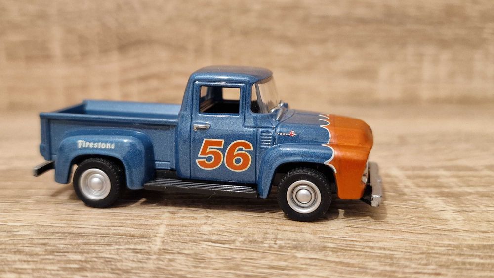 Ford F100 «1956« 1:64