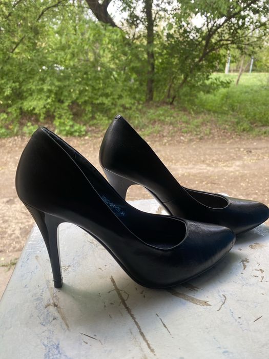 Туфли женские на каблуке 8 см. Р.34