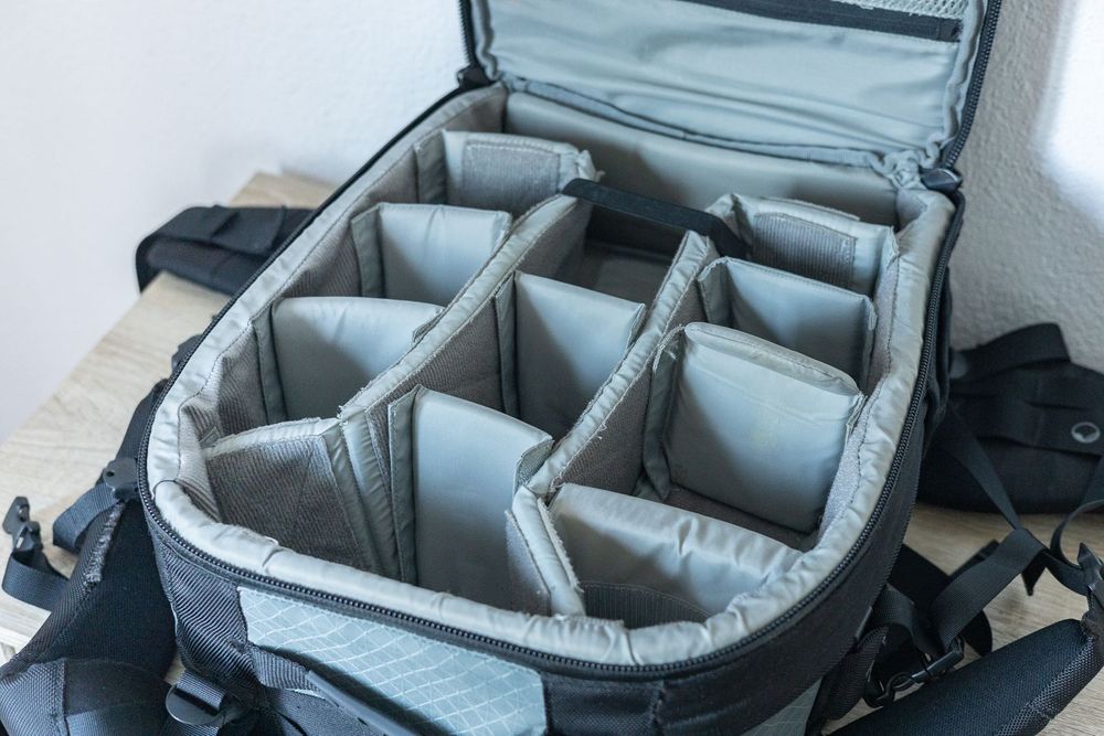 Lowepro Mochila Vertex 200 AW (Preta) - uma das mochilas mais robustas
