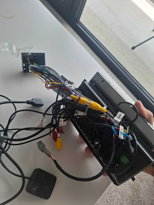 Auto-rádio Android 7" Citroën C4 — GPS Bluetooth + moldura + kit completo