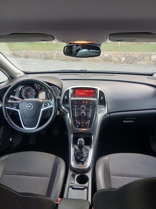 Opel Astra 1.3 CDTI  95 CV ( com apenas 215 mil kms )