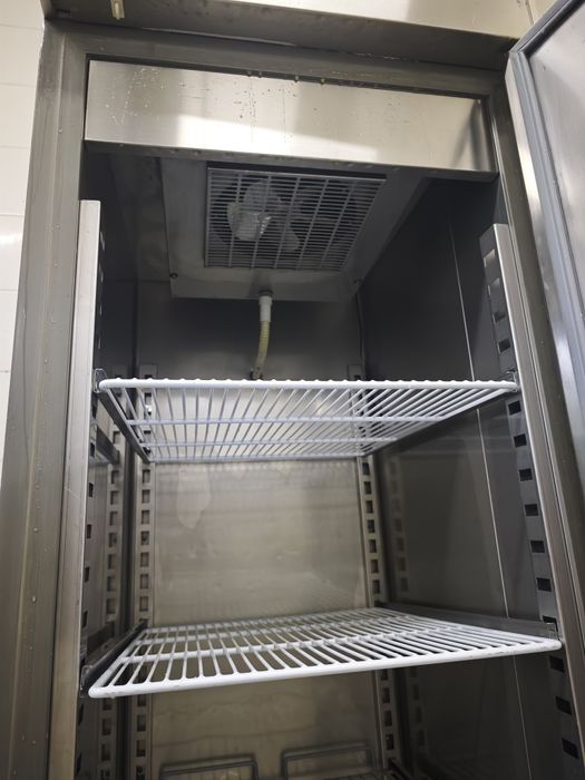 Холодильна шафа 700л Bartscher Німеччина