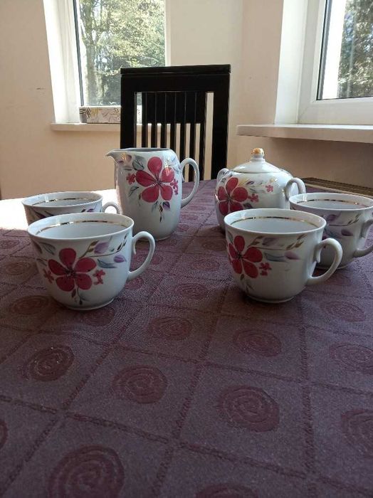 serwis śniadaniowy porcelana