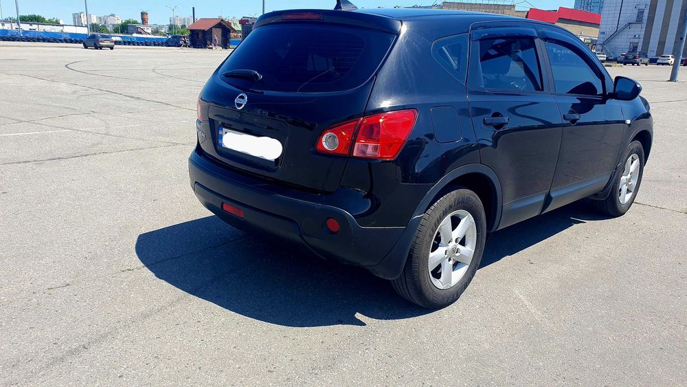 Автомобиль Nissan Qashqai