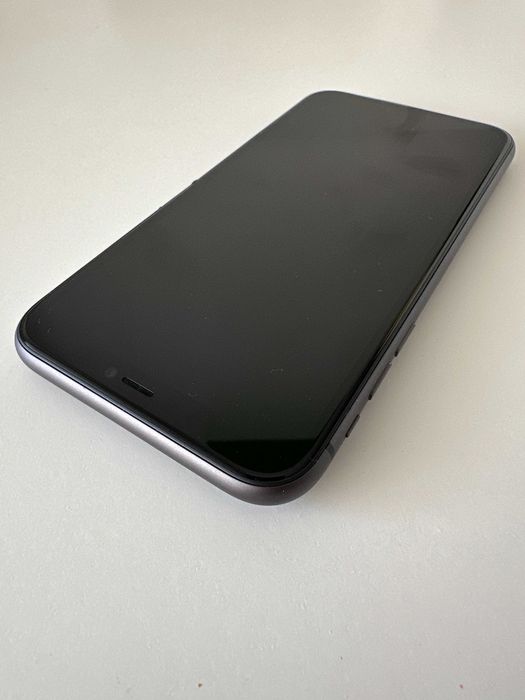iPhone 11, black, 64Gb