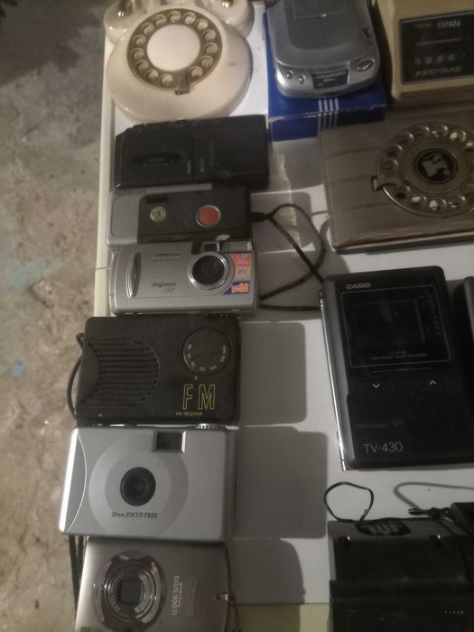 Máquinas fotográficas gravadores rádios antigos