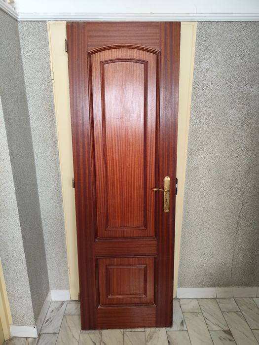 Porta Madeira interior almofadada