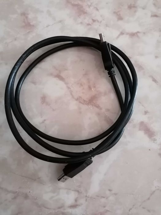 New DisplayPort Cable431318861454387201