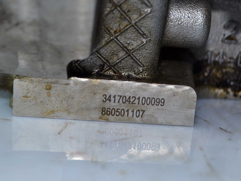 Głowica Silnika BMW G30 M550i xDrive 4.4 V8 32V TWIN POWER 2017r