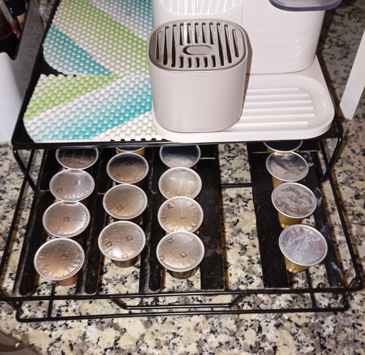 Máquina de Café Nespresso Delonghi