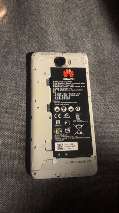 Zepsute telefony – 2x Samsung, Xiaomi, Huawei – na części / naprawę